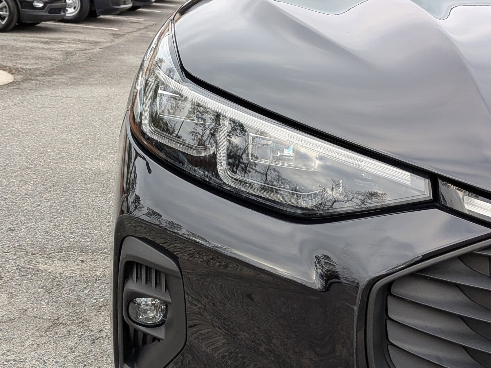 Certified 2025 Ford Escape Platinum image 11