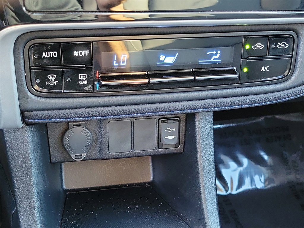 Used 2018 Toyota Corolla SE image 10