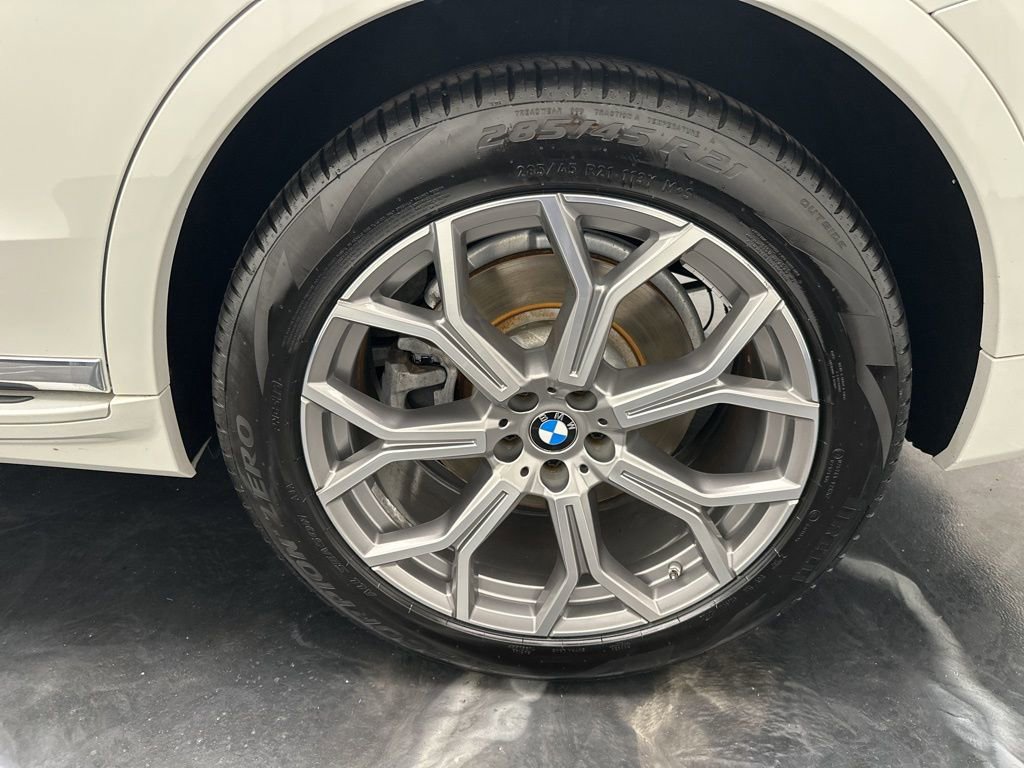 Used 2020 BMW X7 xDrive40i w/ Luxury Seating Package image 36