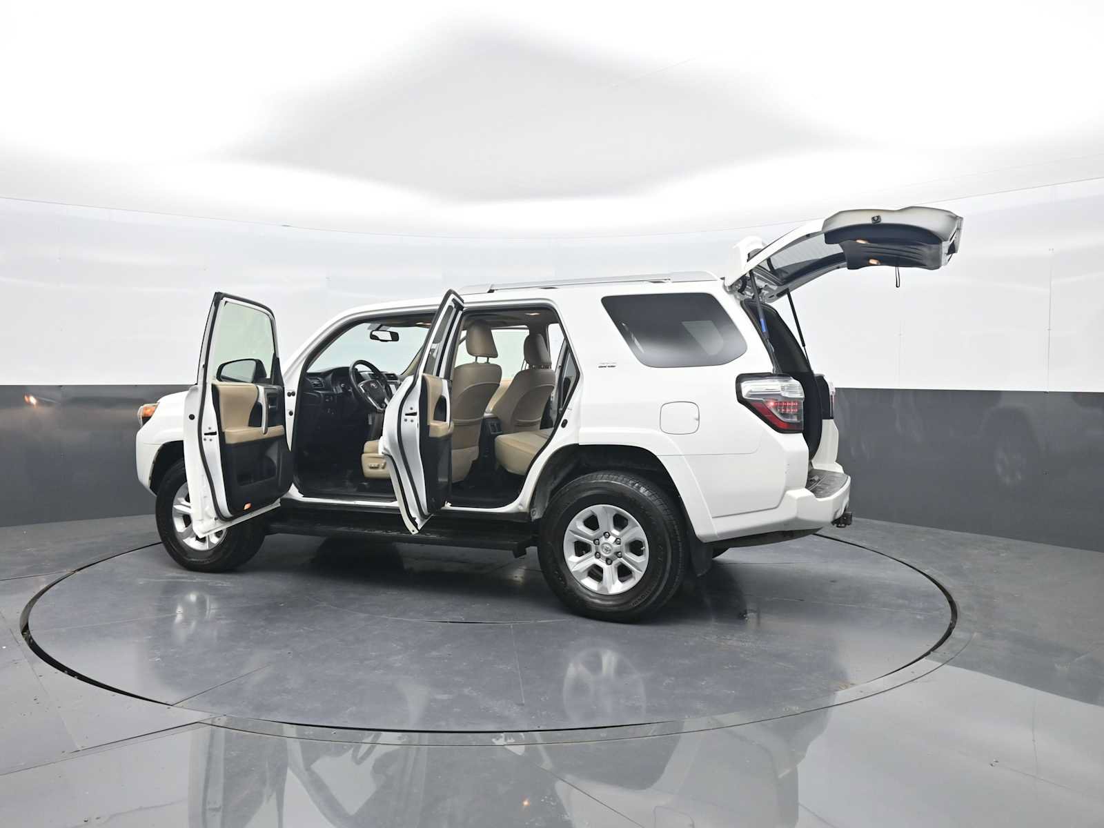 Used 2015 Toyota 4Runner SR5 Premium AWD/4WD image 29