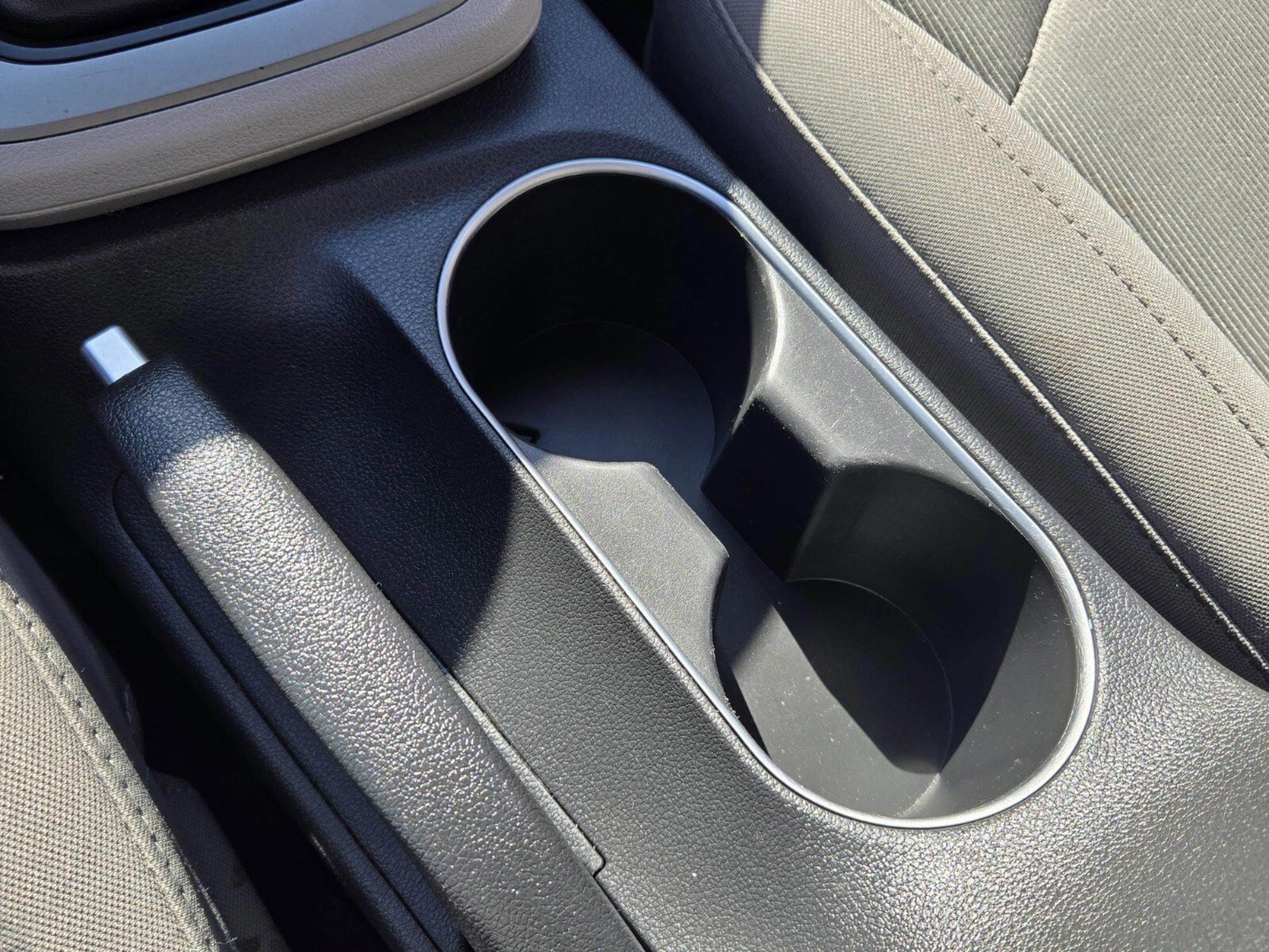 Used 2017 Hyundai Elantra SE image 42