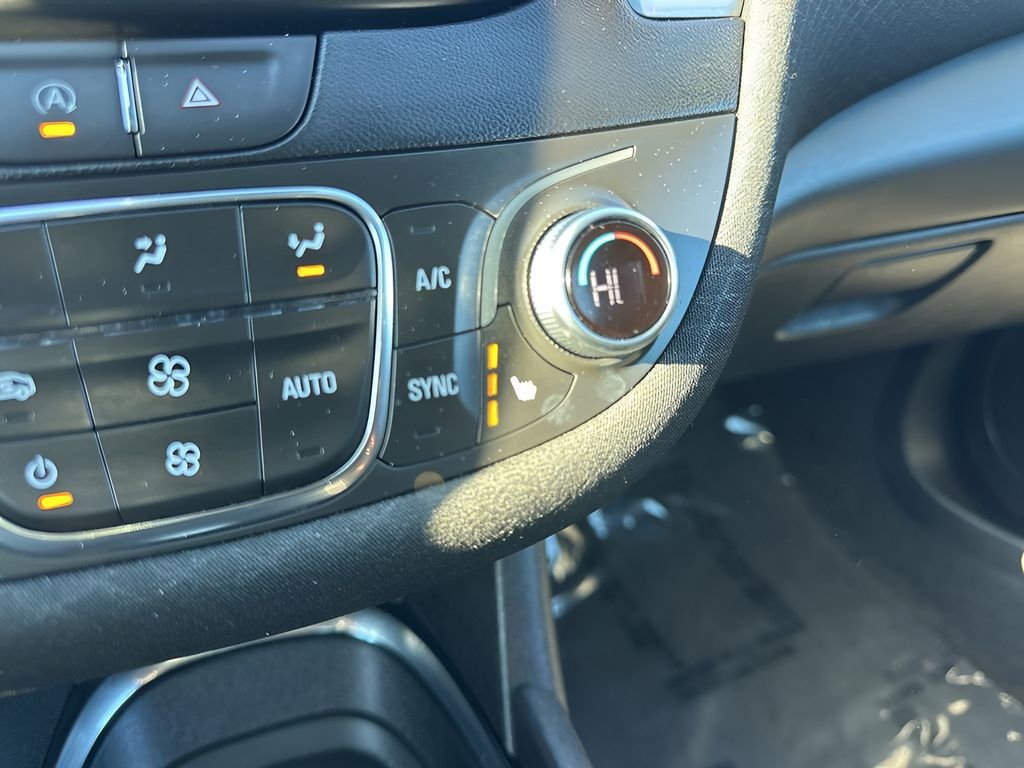 Used 2023 Chevrolet Malibu LT image 20