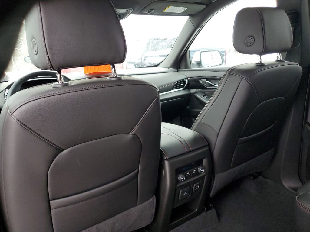 Certified 2023 Chevrolet Traverse RS image 32