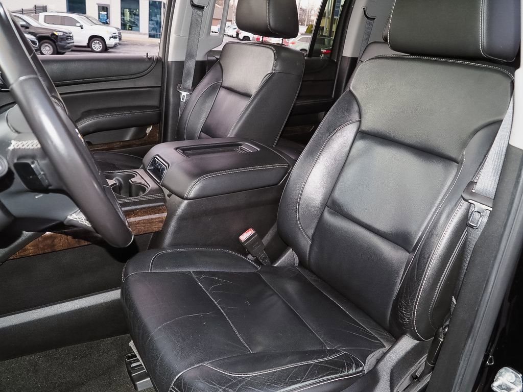Used 2018 Chevrolet Suburban LT image 25