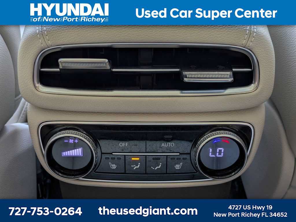 Used 2022 Genesis GV80 2.5T w/ Prestige Package 04 AWD/4WD image 16