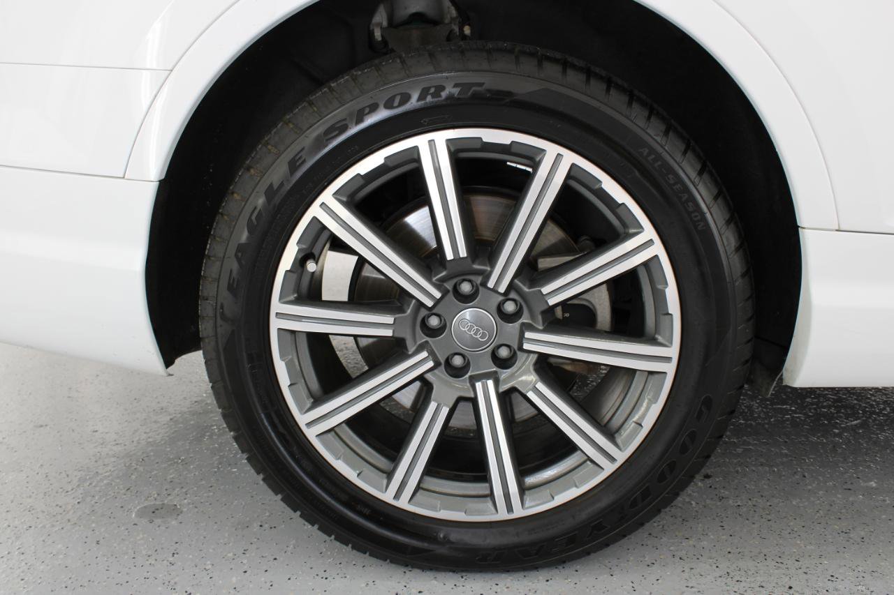 Used 2017 Audi Q7 3.0T Prestige w/ Prestige Package image 90