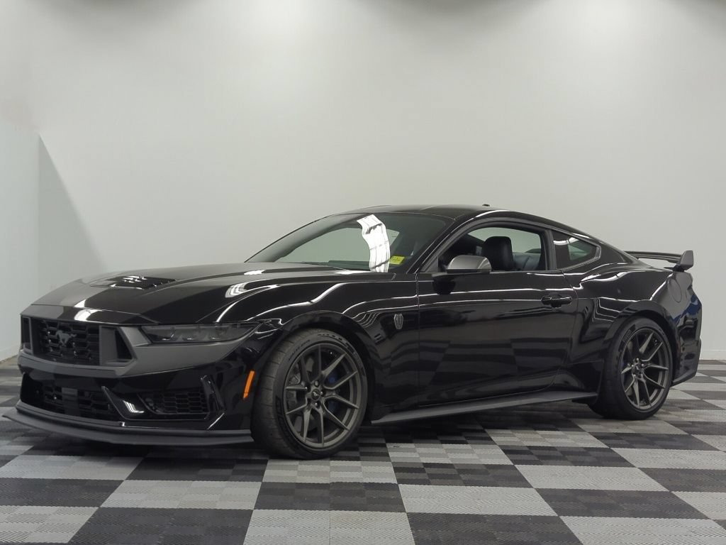 Used 2025 Ford Mustang Dark Horse w/ Dark Horse Handlin Package RWD image 3