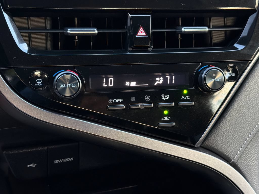 Used 2024 Toyota Camry SE FWD image 29