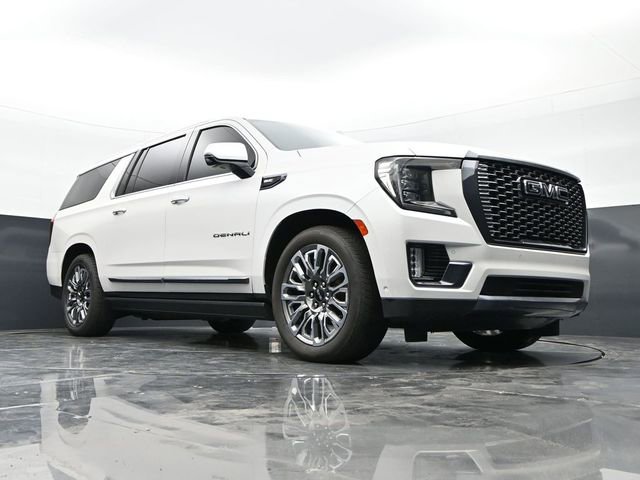 Used 2023 GMC Yukon XL Denali Ultimate image 40