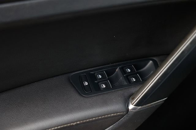 Used 2018 Volkswagen Golf R image 47