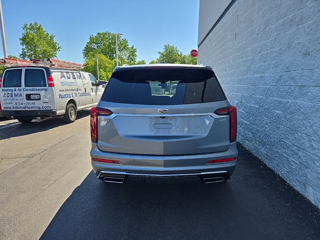 Used 2024 Cadillac XT6 Premium Luxury AWD/4WD image 5