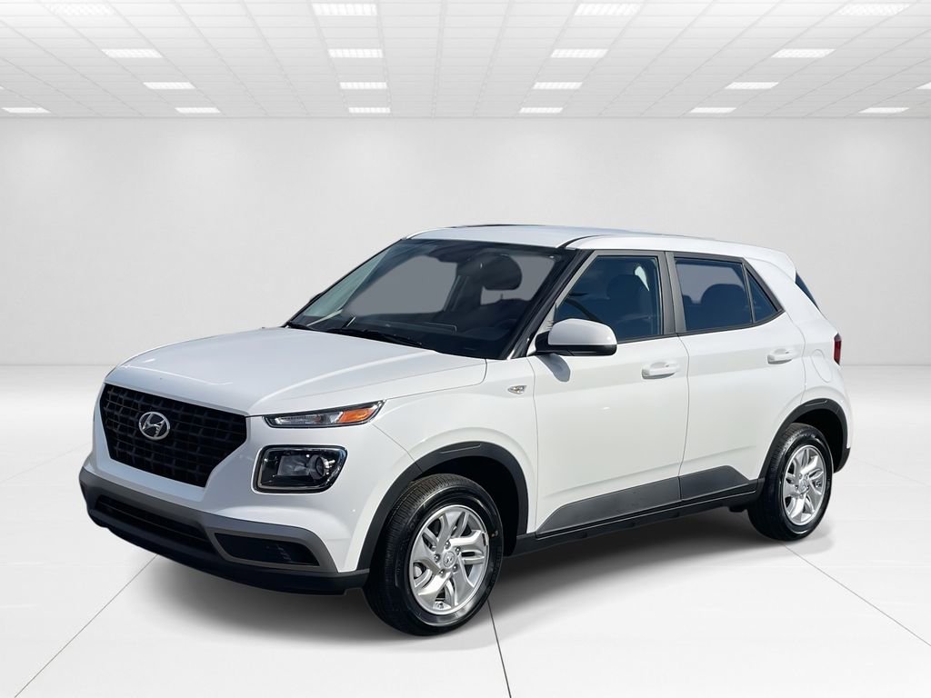 Certified 2026 Hyundai Venue SE image 3