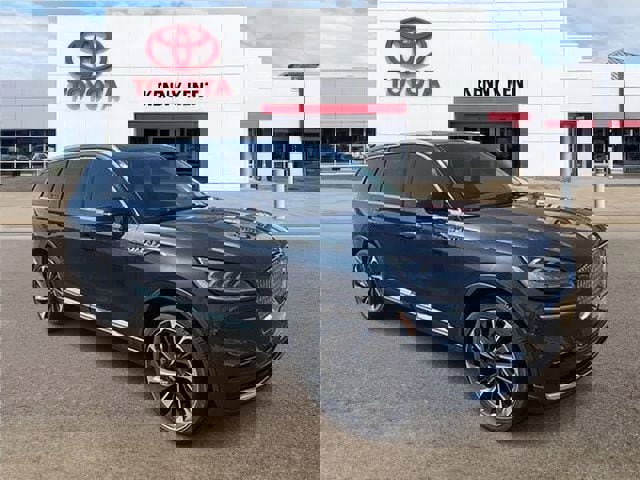 Used 2024 Lincoln Aviator Reserve w/ Equipment Group 201A AWD/4WD image 1