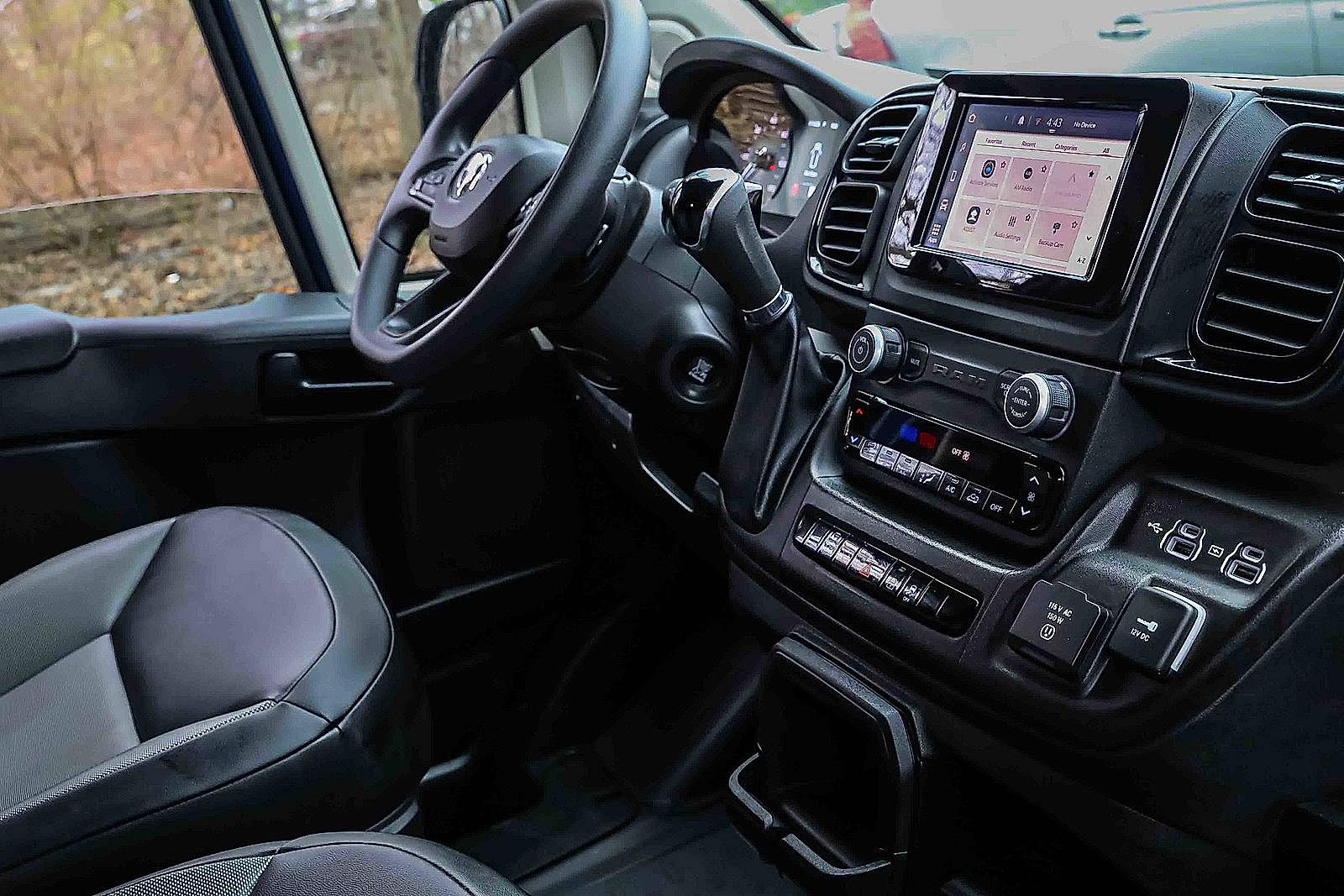 Used 2022 RAM ProMaster 3500 w/ Driver Convenience Group image 22