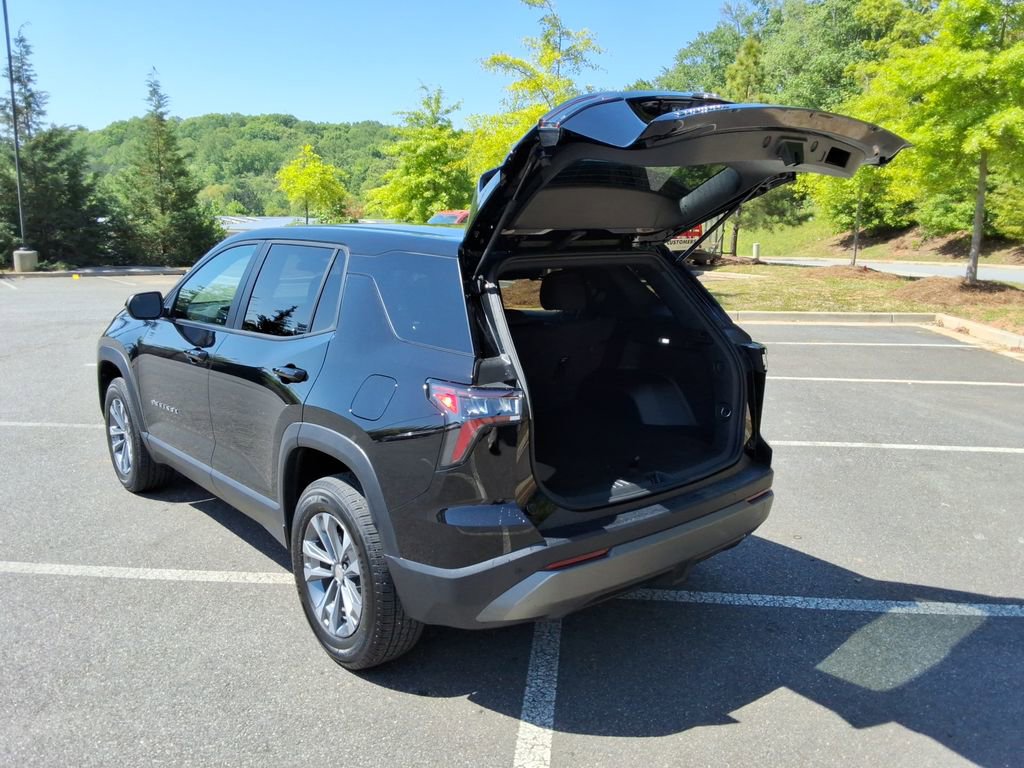 Used 2025 Chevrolet Equinox LT FWD image 15