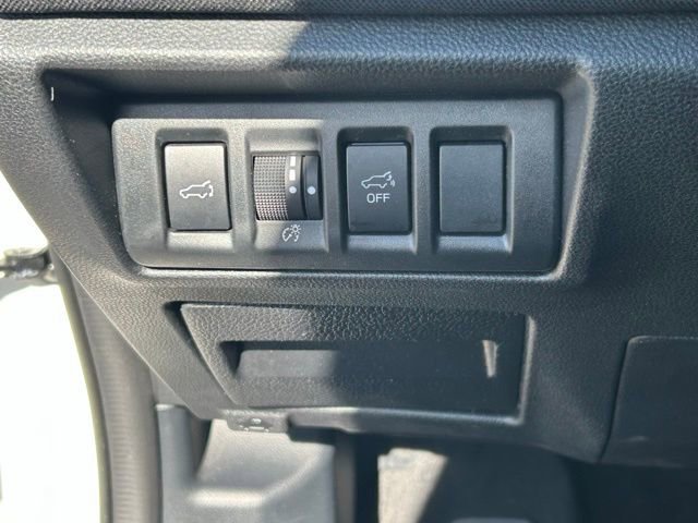 Used 2025 Subaru Outback Premium image 17