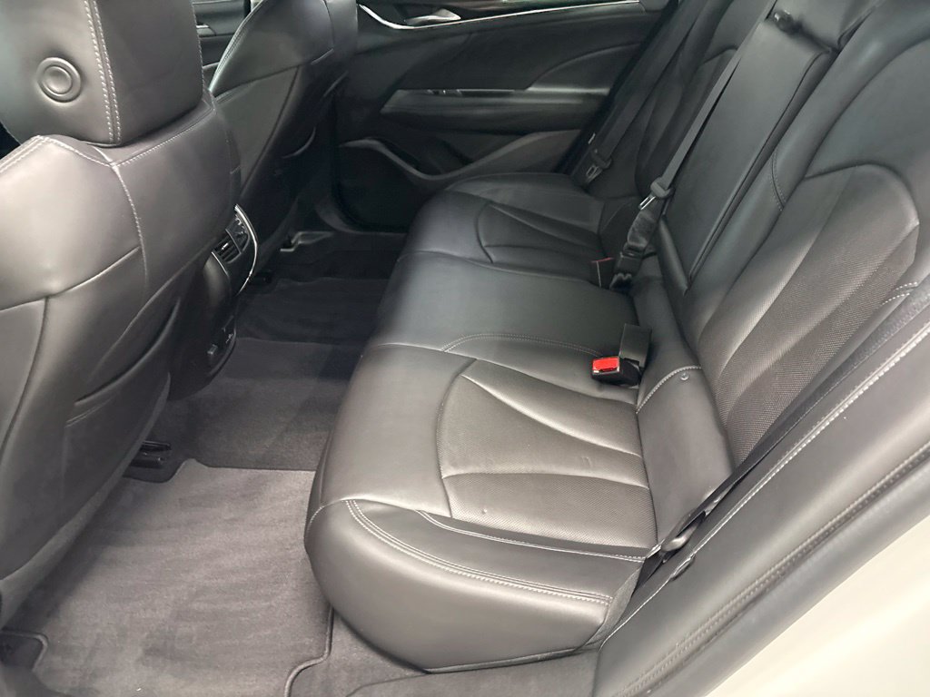 Used 2018 Buick LaCrosse Premium FWD image 18