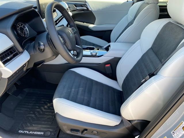 New 2026 Mitsubishi Outlander SE AWD/4WD image 11