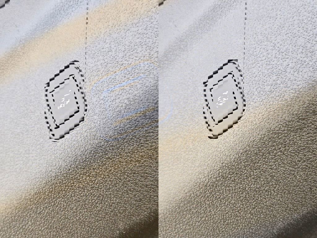 New 2026 Cadillac Escalade Luxury w/ LPO, Floor Liner Package image 33