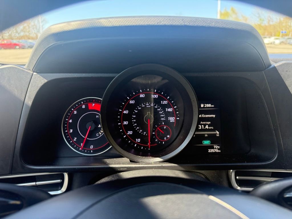 Used 2021 Hyundai Elantra SEL FWD image 19