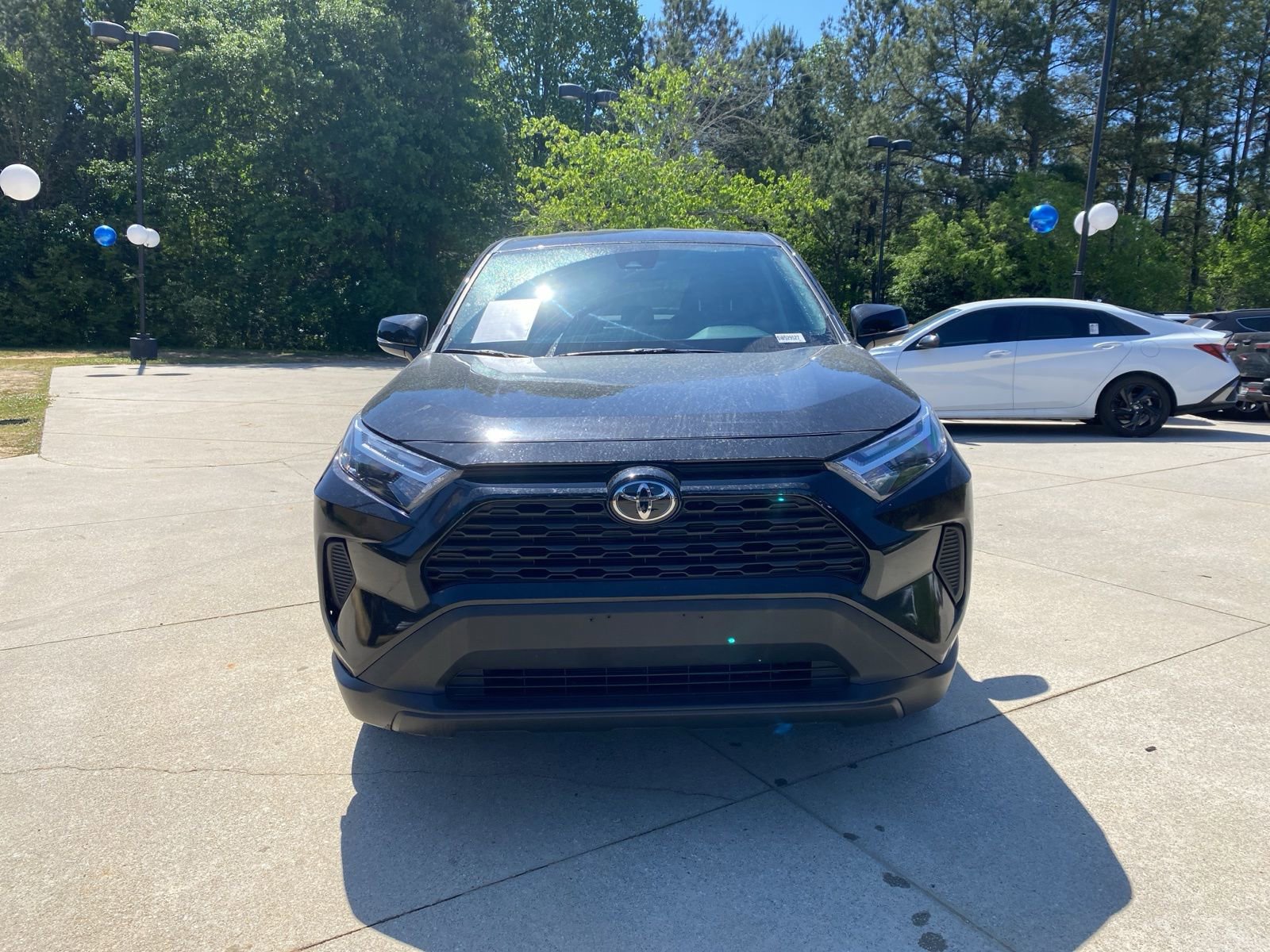 Used 2025 Toyota RAV4 LE AWD/4WD image 1
