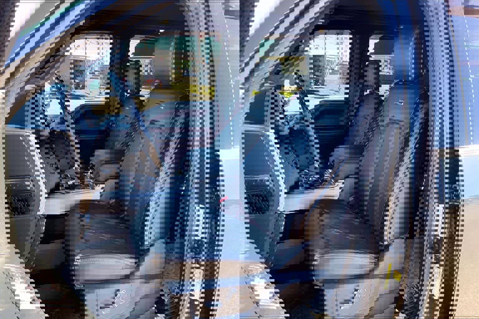 Used 2019 Ford F150 Platinum w/ Equipment Group 701A Luxury image 7