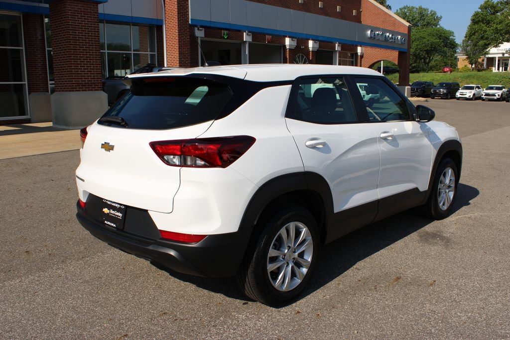 Used 2023 Chevrolet TrailBlazer LS FWD image 28