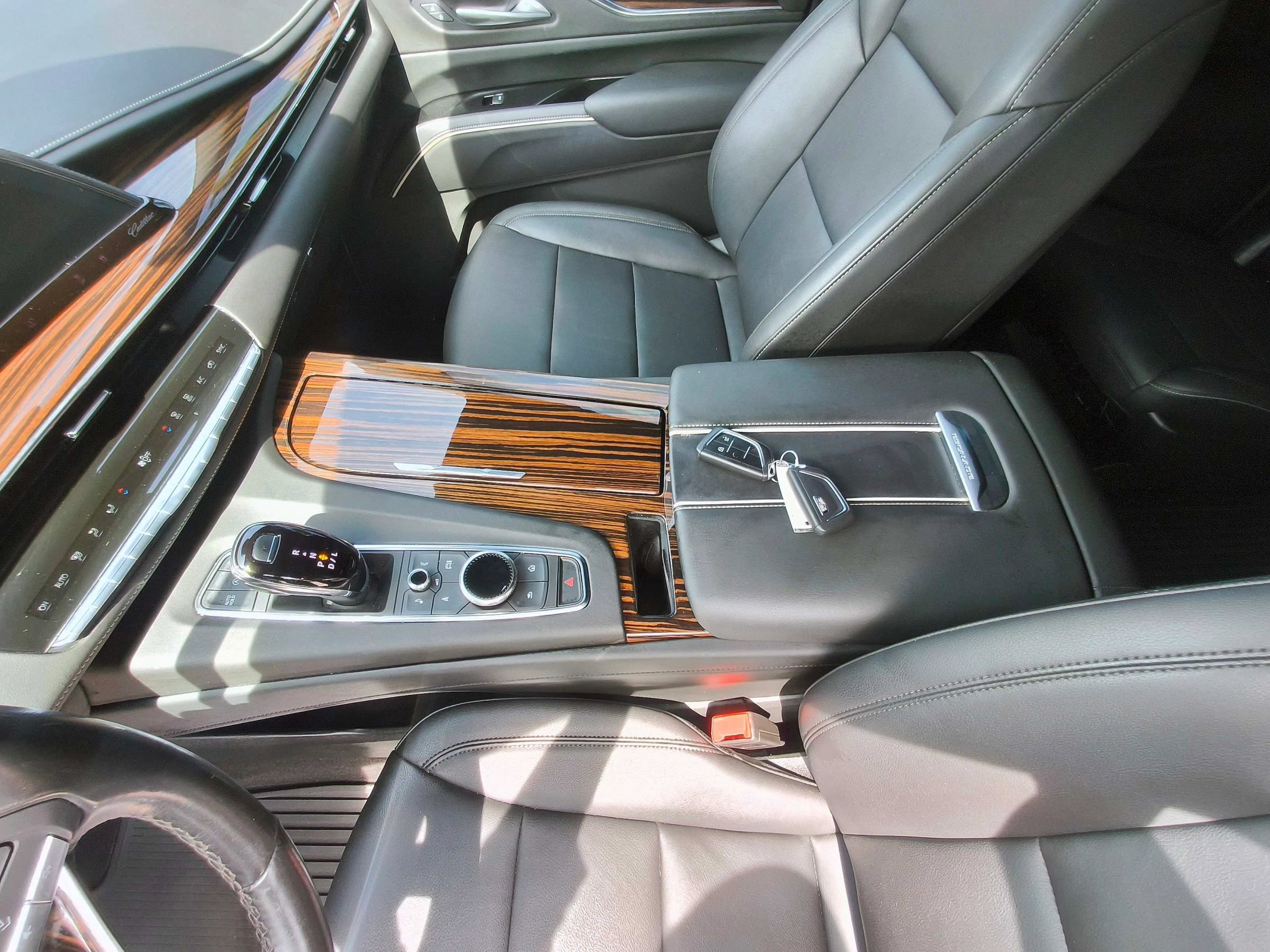 Used 2023 Cadillac Escalade ESV Luxury AWD/4WD image 26