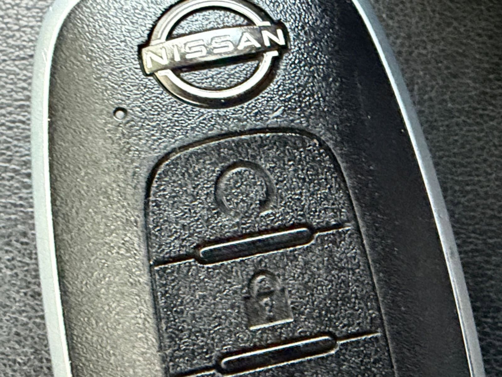 Used 2025 Nissan Rogue SV AWD/4WD image 27