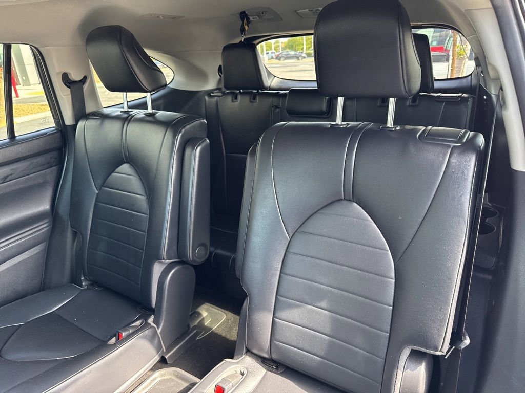Used 2023 Toyota Highlander XLE FWD image 19
