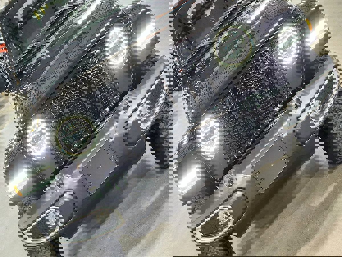 Used 2021 Jeep Gladiator Sport image 19