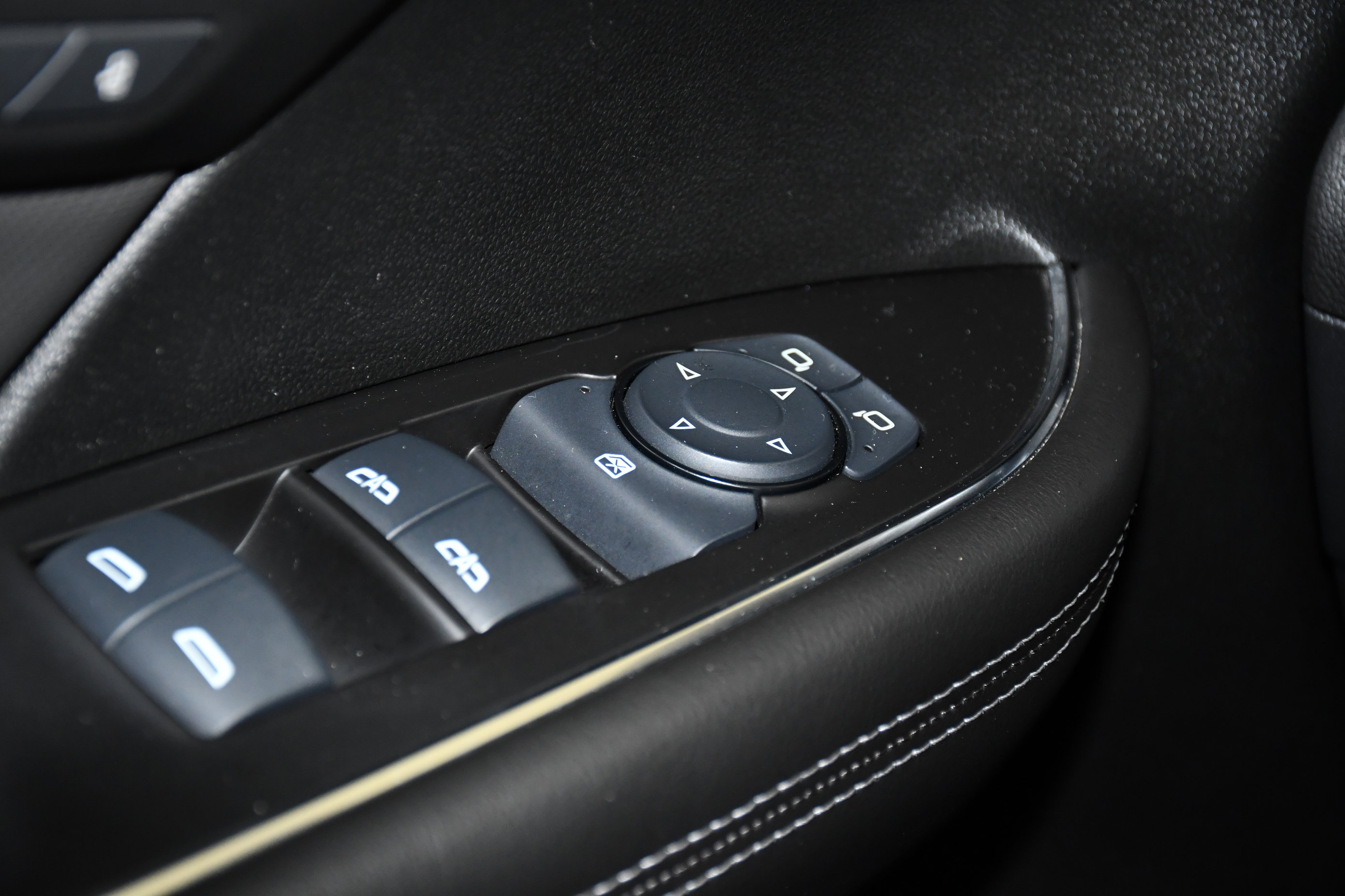 Used 2024 Buick Envision Preferred AWD/4WD image 33