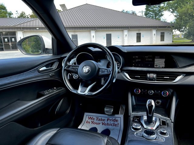 Used 2022 Alfa Romeo Stelvio Sprint image 34