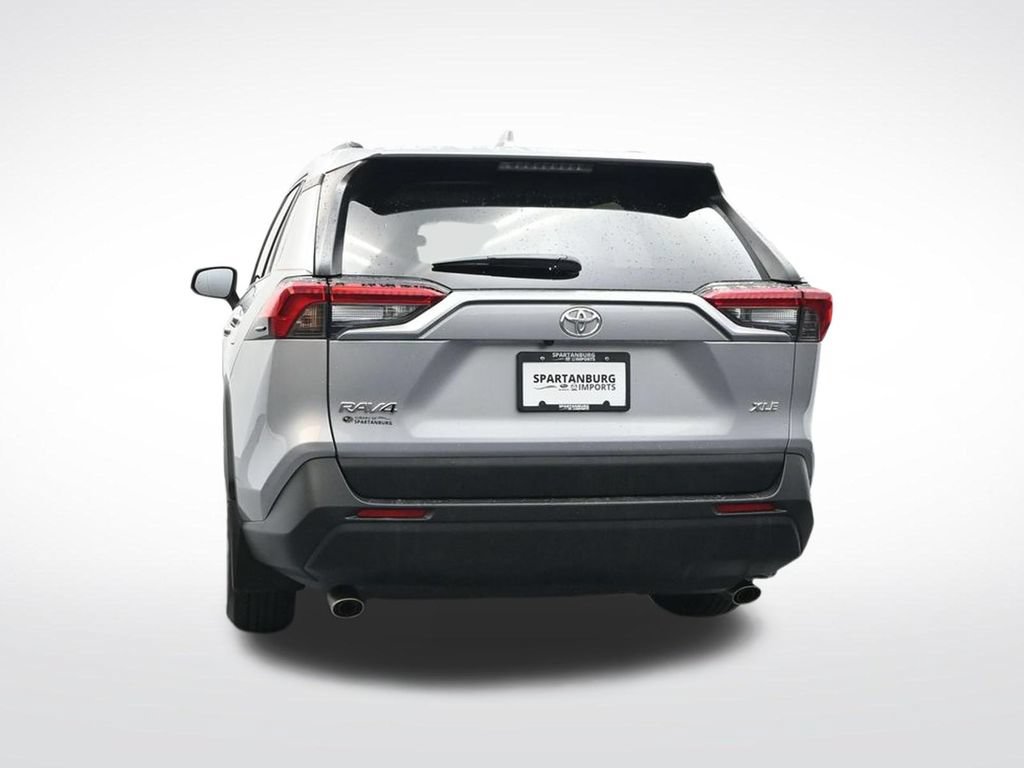 Used 2025 Toyota RAV4 XLE w/ Convenience Package FWD image 7