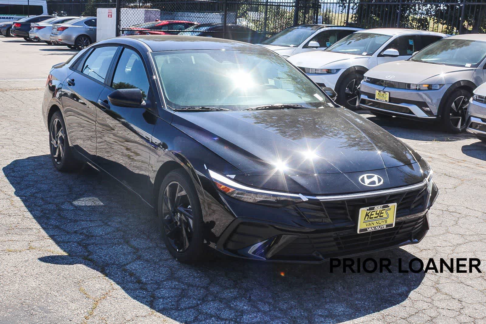 Certified 2026 Hyundai Elantra Sport FWD image 3