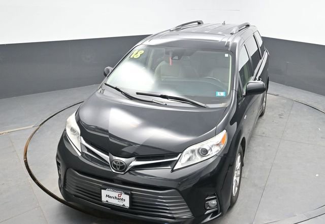 Used 2018 Toyota Sienna XLE AWD/4WD image 17