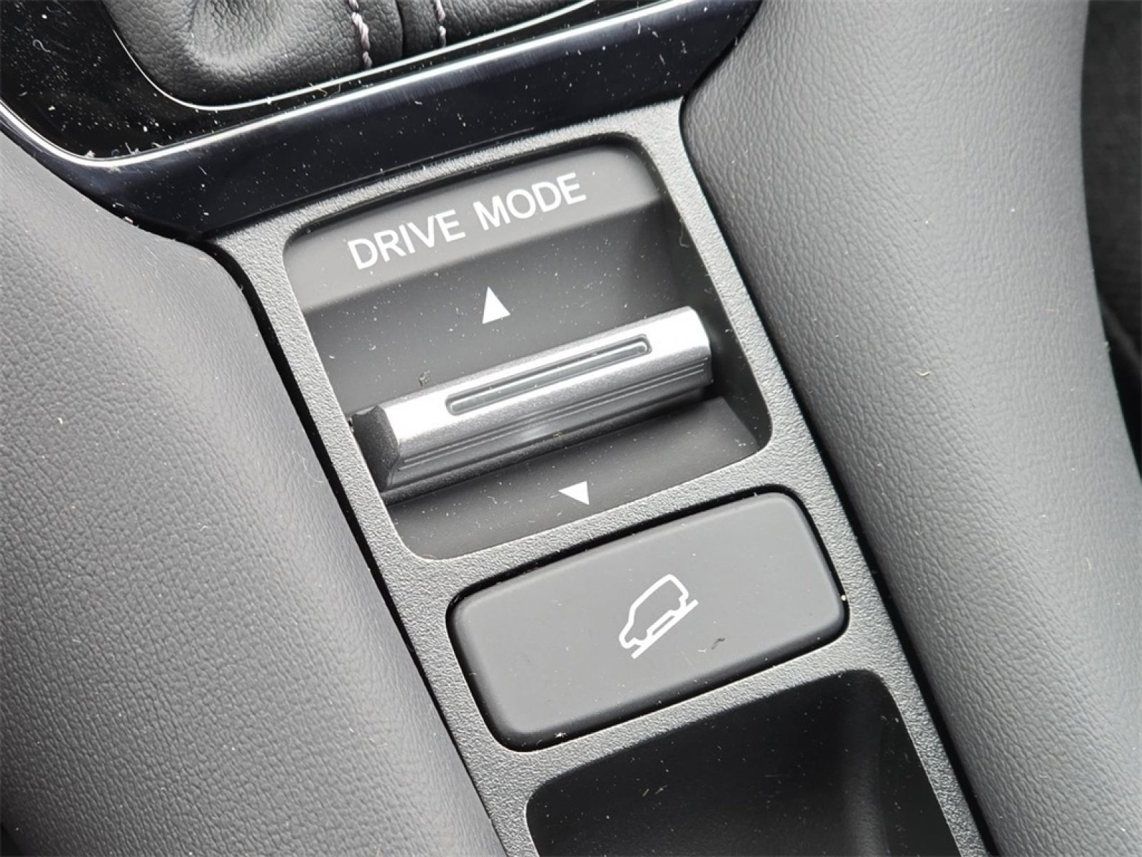 New 2026 Honda HR-V LX image 7