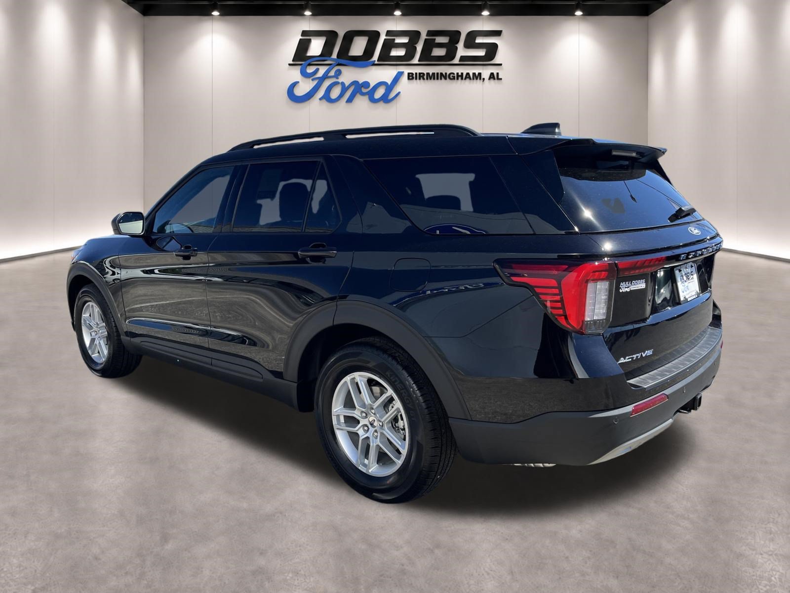 New 2027 Ford Explorer Active w/ Active Comfort Package RWD image 2