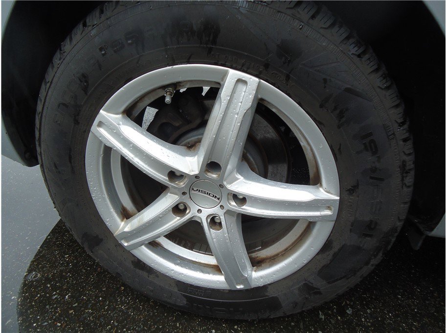 Used 2010 Hyundai Elantra GLS image 25