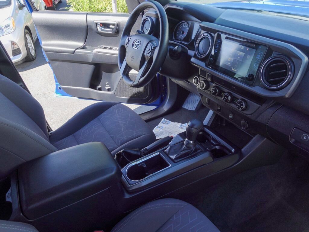 Certified 2017 Toyota Tacoma TRD Sport w/ Tow Package (A/T) image 14