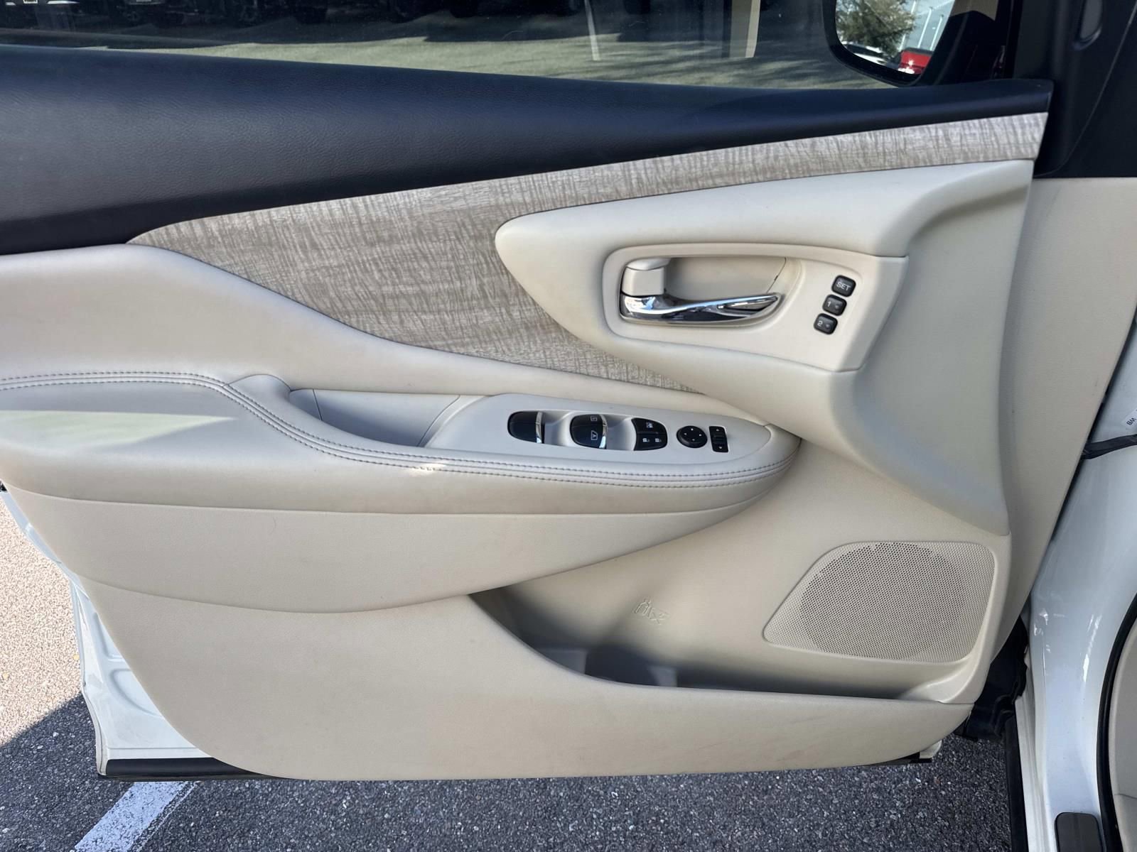Used 2019 Nissan Murano SL w/ SL Technology Package FWD image 21