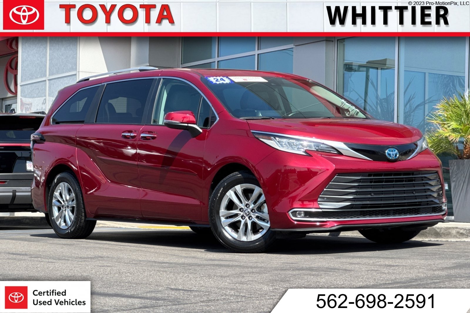 Certified 2024 Toyota Sienna Limited FWD image 1