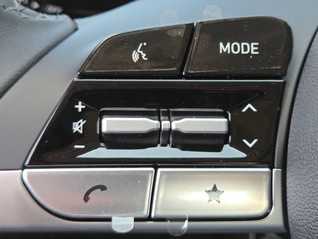 New 2026 Hyundai Elantra Limited FWD image 29