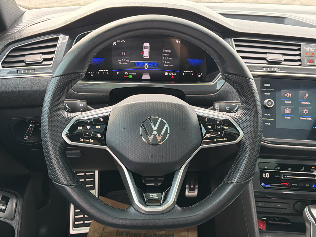 Used 2024 Volkswagen Tiguan SE R-Line w/ MDO Package, Two-Row AWD/4WD image 30
