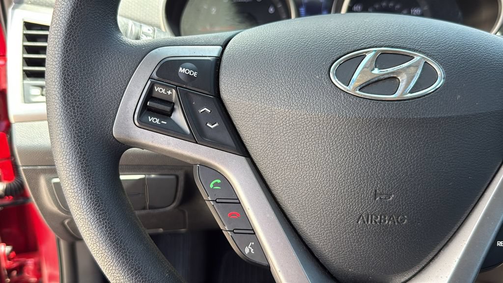 Used 2016 Hyundai Veloster FWD image 26