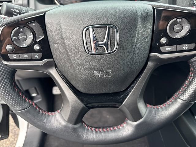 Used 2025 Honda Passport Black Edition image 7