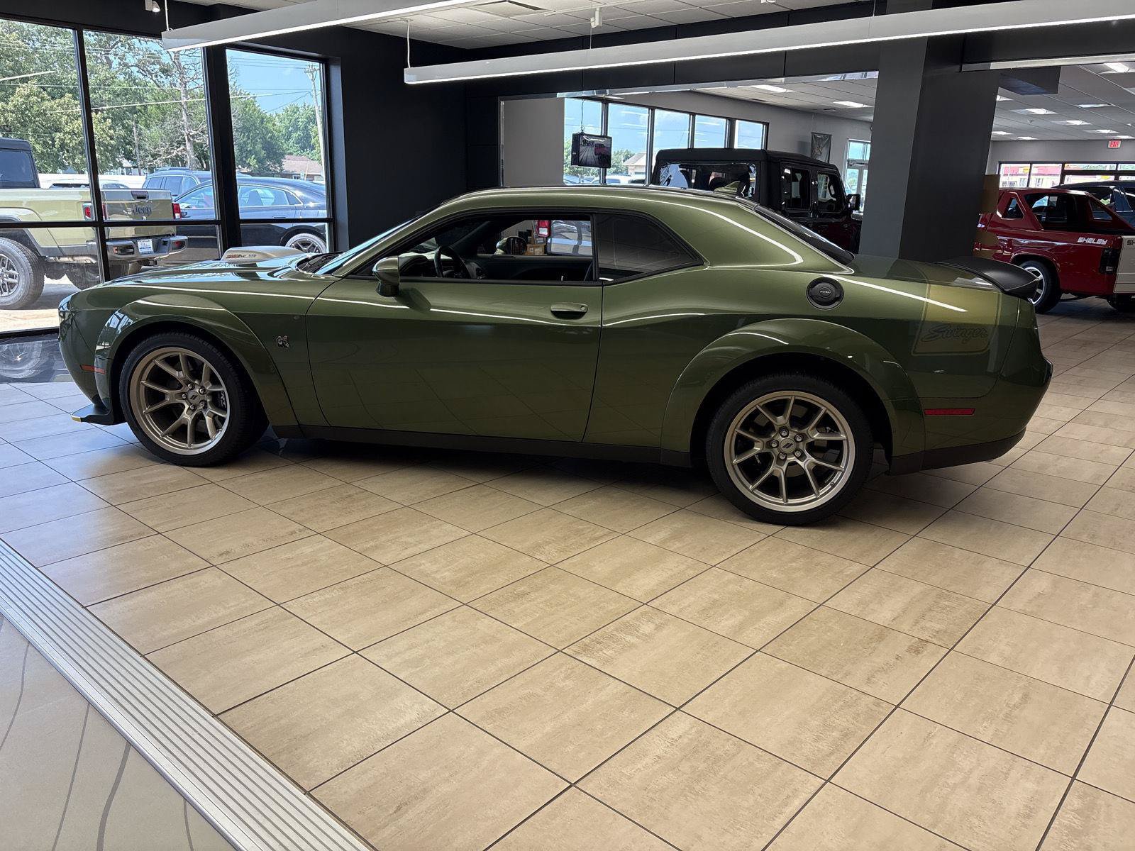 Used 2023 Dodge Challenger R/T Scat Pack RWD image 8