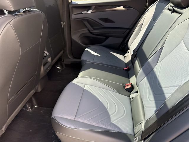 New 2026 Volkswagen Tiguan SE R-Line FWD image 11