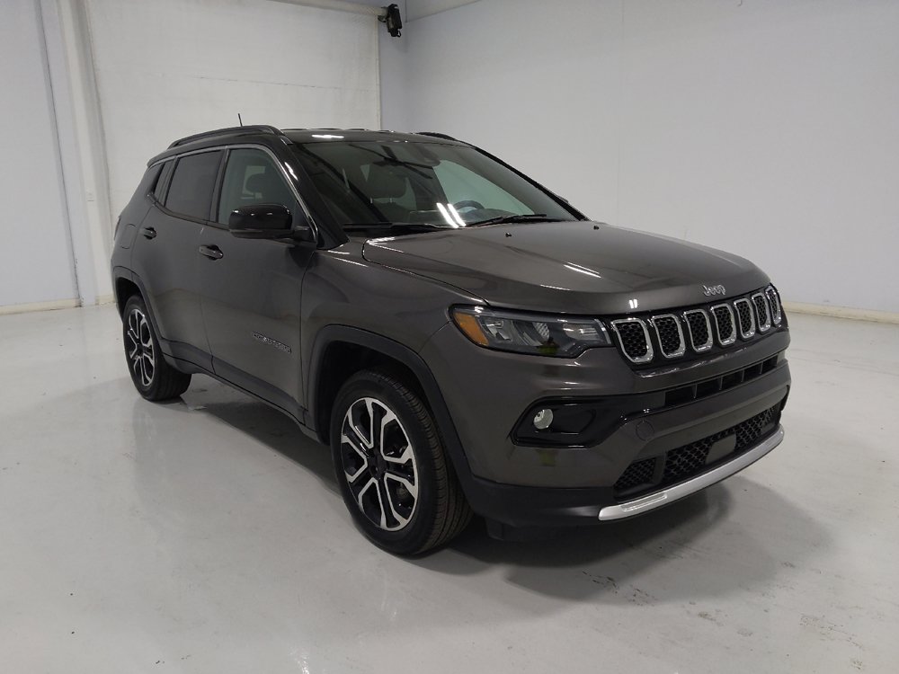 Used 2023 Jeep Compass Limited AWD/4WD image 13