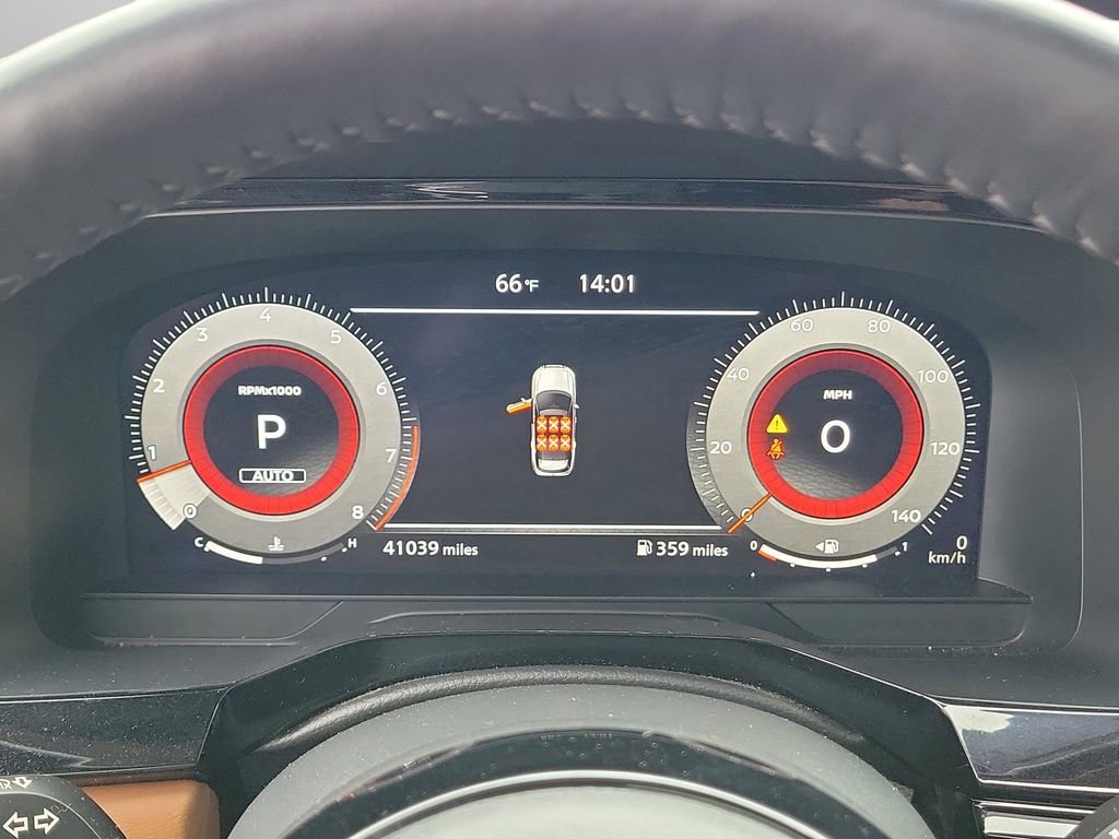 Used 2023 Nissan Pathfinder Platinum w/ Lighting Package (N93) image 36